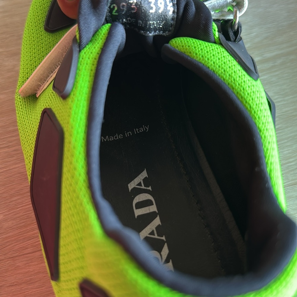 Authentic Prada Cloudbust Sneakers Wms 39.5 pre-owned - Picture 5 of 7